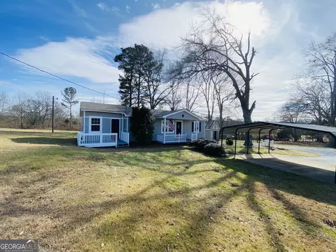 102 Pruitt Dr, Toccoa, GA 30577 photo 4