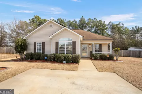 110 Candy Ln, Warner Robins, GA 31088