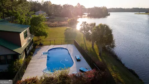 229 Owl Head Trl, Hazlehurst, GA 31539