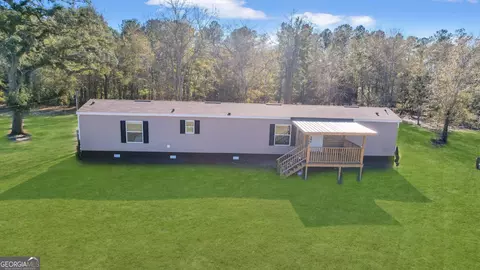 166 W D Sands Rd, Claxton, GA 30417