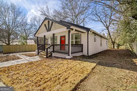588 S Broad St, Toccoa, GA 30577 photo 2