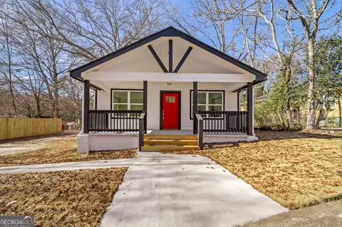 588 S Broad St, Toccoa, GA 30577