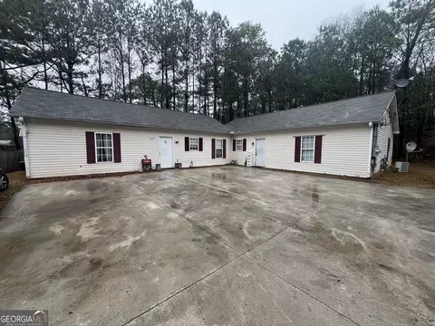 6100 6102 Greenleaf Ct SW, Covington, GA 30014