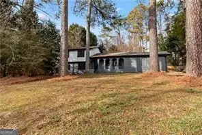 4399 Plantation Ln, Norcross, GA 30093