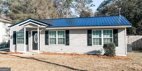 130 N Deborah Cir, Jesup, GA 31546