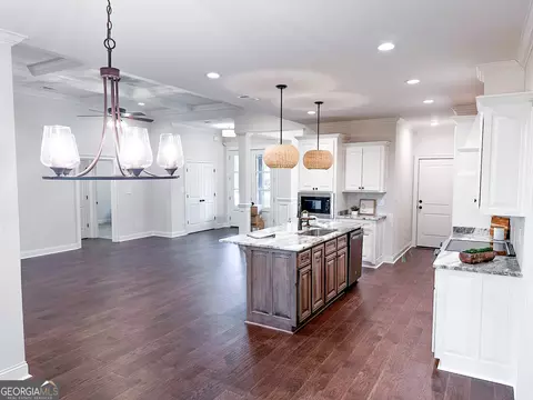 202 Obsidian Dr, Perry, GA 31069 photo 6
