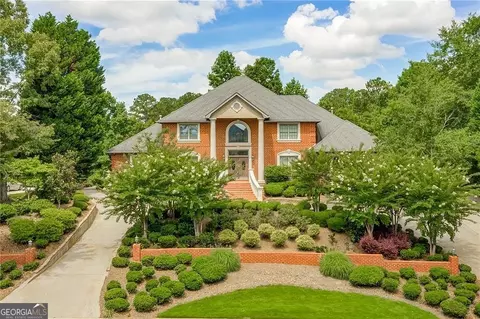 619 Champions Dr, Mcdonough, GA 30253