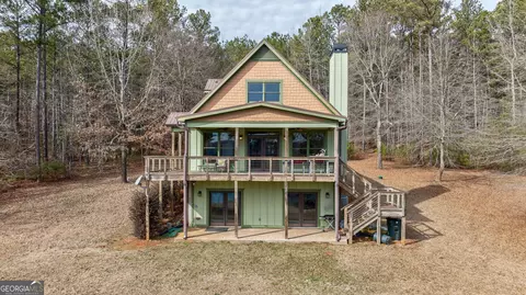 785 Wolfskin Rd, Arnoldsville, GA 30619