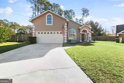 202 Kern Ct, Saint Marys, GA 31558