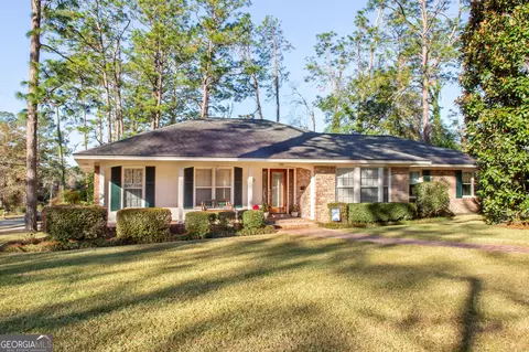 1601 Danora Dr, Waycross, GA 31501