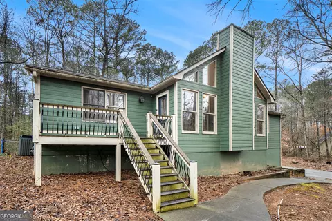 6308 Emerald Trl SE, Acworth, GA 30102