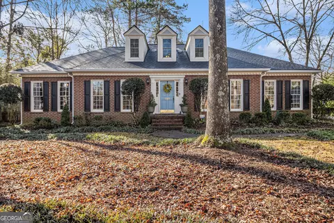 203 Savannah Walk, Peachtree City, GA 30269