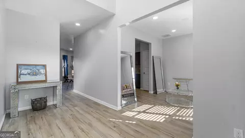 3090 Rex Ridge Xing, Rex, GA 30273 photo 2