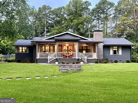 919 Maple Dr, Griffin, GA 30224