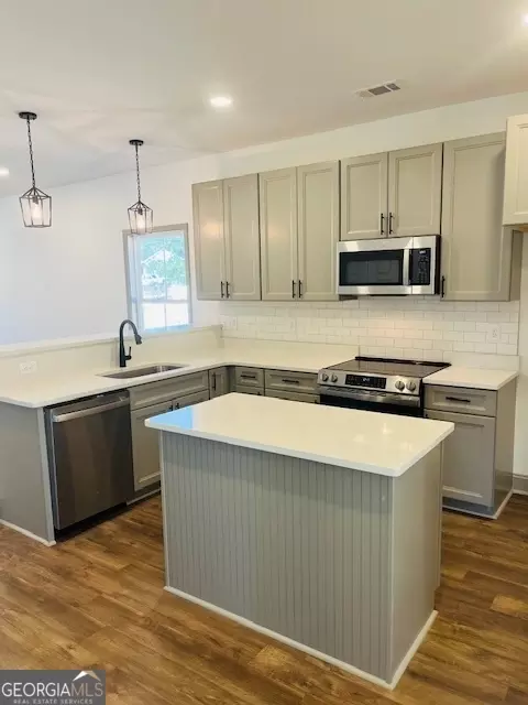 Kitchen - 433 Ash St, Monroe, GA 30655 photo 1 of 3