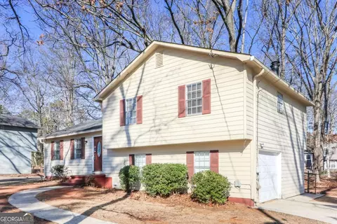 52 Landmark Ln SW, Marietta, GA 30060