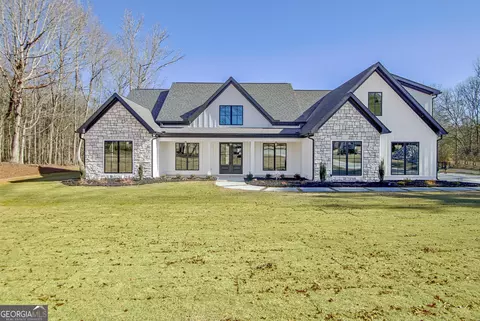 185 Dean Dr, Tyrone, GA 30290