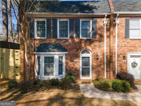 7202 Saint Charles Sq #F4, Roswell, GA 30075