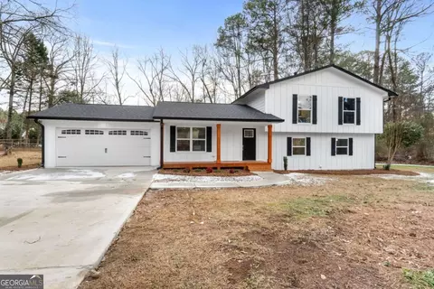 85 Hickory Dr, Stockbridge, GA 30281
