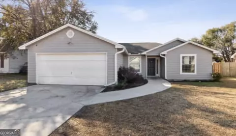 210 Mcqueen Cir, Saint Marys, GA 31558