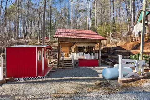 251 26th St, Ellijay, GA 30540