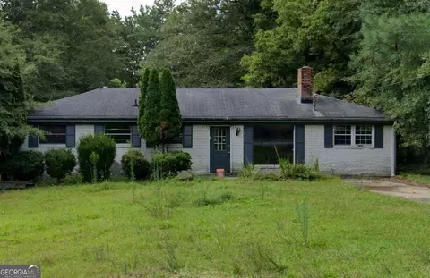 1617 Corona Dr, Austell, GA 30168