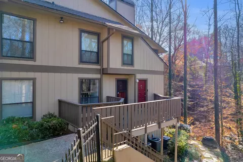 1608 Woodcliff Dr # 608, Atlanta, GA 30350