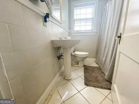 Bath - 211 N Lee St, Lagrange, GA 30240 photo 1 of 1