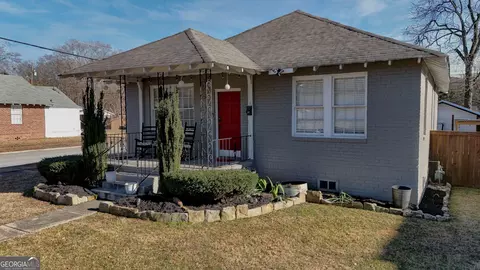 13 Elmwood St NE, Rome, GA 30161