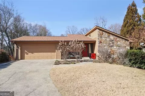 6159 Stadium Ct, Peachtree Corners, GA 30092