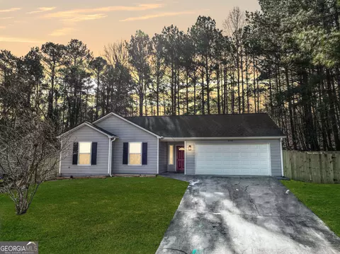 6840 Silver Maple Dr, Rex, GA 30273