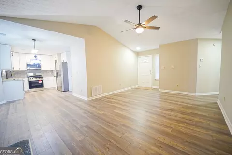 6840 Silver Maple Dr, Rex, GA 30273 photo 7