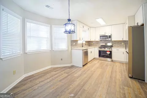 6840 Silver Maple Dr, Rex, GA 30273 photo 8