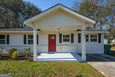 5291 Lyndale Cir, Forest Park, GA 30297