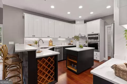 Kitchen - 149 Rice Ml, St. Simons, GA 31522 photo 1 of 4