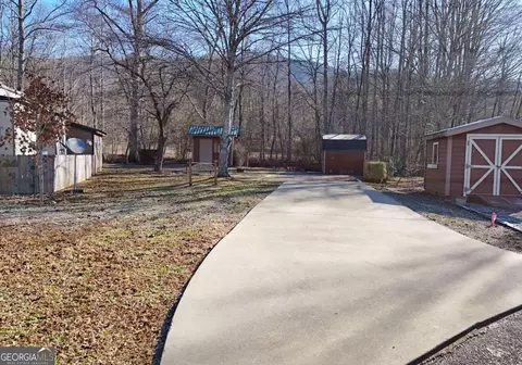 142 Bear Bnd, Blairsville, GA 30512