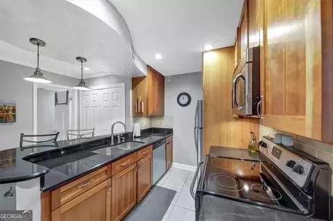 6 Arpege Way NW, Atlanta, GA 30327