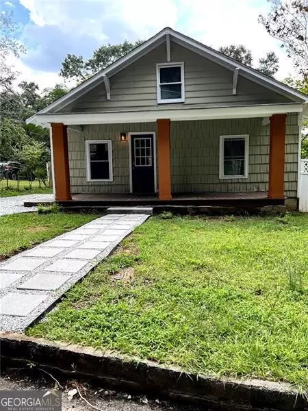 5221 Central Dr, Stone Mountain, GA 30083