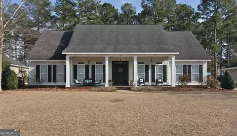 316 Willow Lake Dr, Leesburg, GA 31763