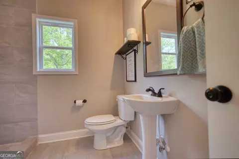 Bath - 70 Pine St, Mansfield, GA 30055 photo 1 of 11