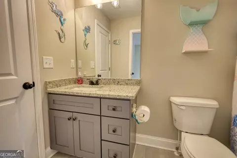 Bath - 70 Pine St, Mansfield, GA 30055 photo 7 of 11