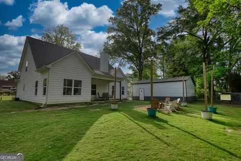 Exterior - 70 Pine St, Mansfield, GA 30055 photo 8 of 12