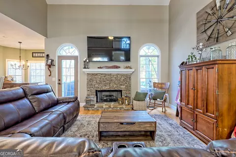 Living - 7640 Paces Ln, Gainesville, GA 30506 photo 2 of 3