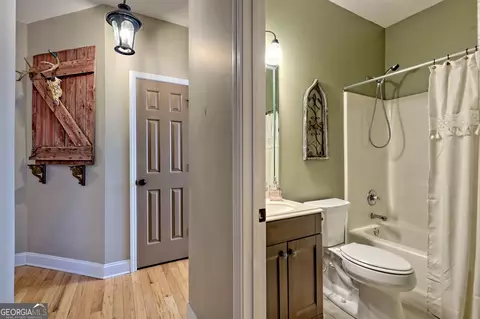 Entry Way - 7640 Paces Ln, Gainesville, GA 30506 photo 6 of 17