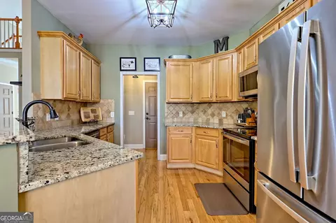 Kitchen - 7640 Paces Ln, Gainesville, GA 30506 photo 5 of 8