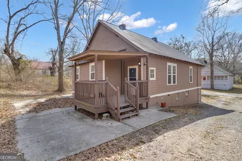 111 Arnco 4th St, Newnan, GA 30263