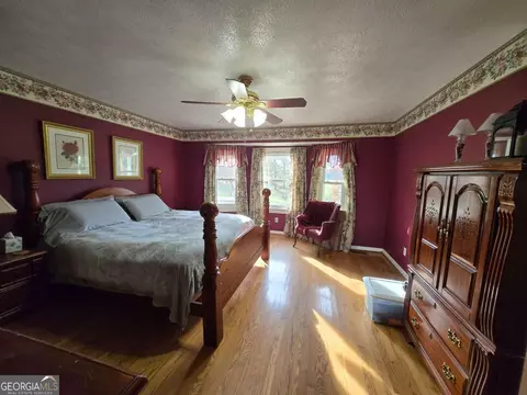 Bedroom - 5550 Highway 212, Covington, GA 30016 photo 2 of 4