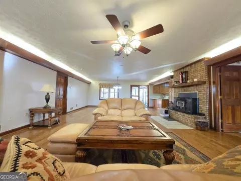 Living - 5550 Highway 212, Covington, GA 30016 photo 1 of 8