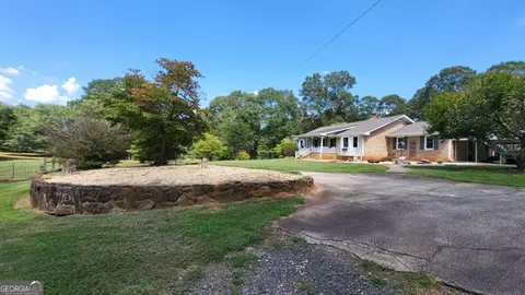 Exterior - 5550 Highway 212, Covington, GA 30016 photo 7 of 14