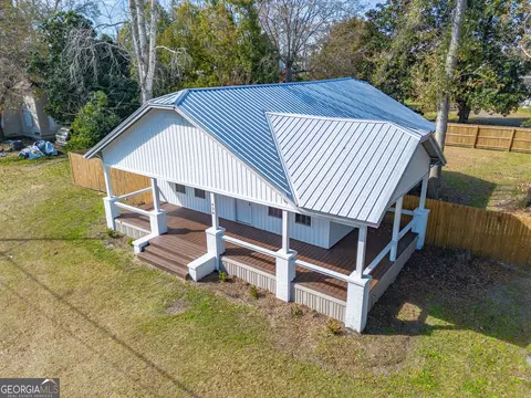 424 NW Central Ave, Blackshear, GA 31516 photo 3